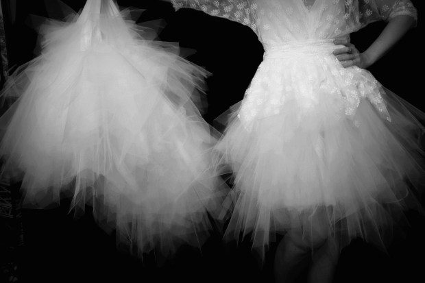 Robes de mariée création Itakoé Pézenas.