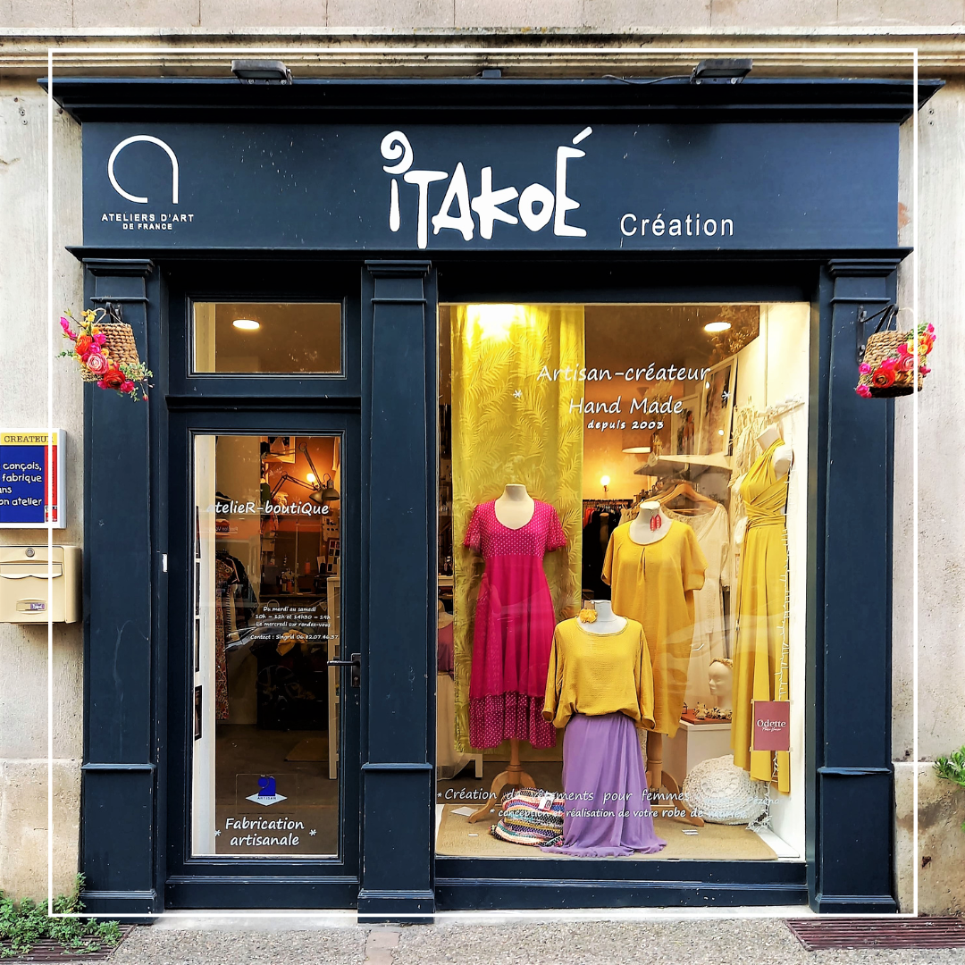 Itakoé célèbre ses 20 ans. La marque de Pezenas, Hérault Occitanie, création robes de mariée d'exception 